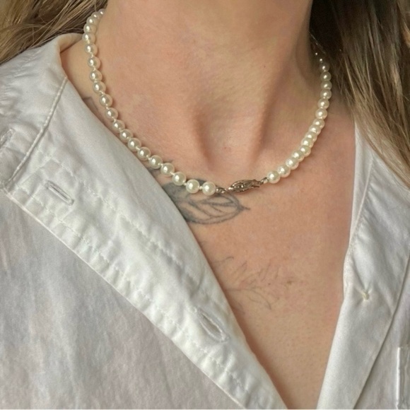 Pearl Necklace Vintage “Inga”  16.5” Hand Knotted Silver Marquise Fishhook Class - Picture 3 of 9